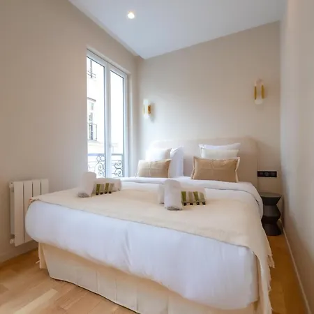 Aparthotel Cia - Flat Center